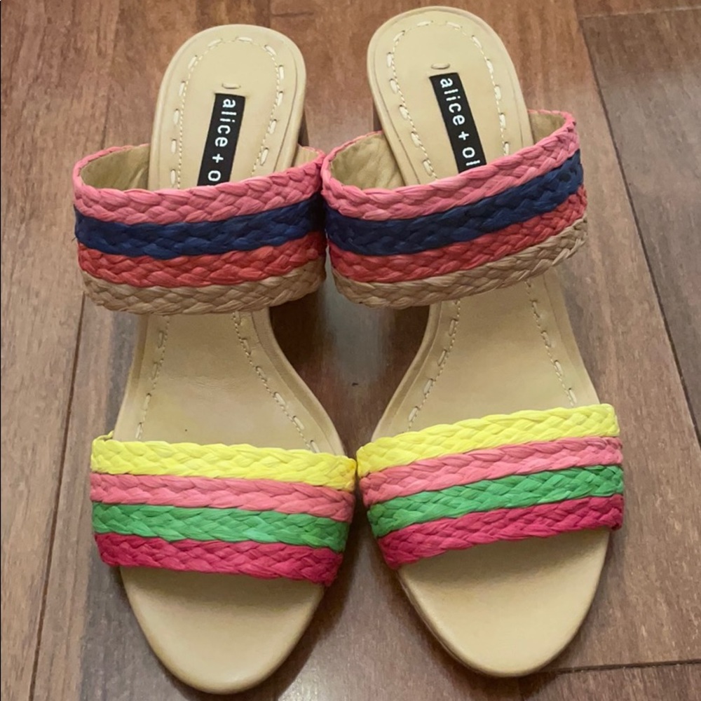Alice and Olivia Leeda Heels